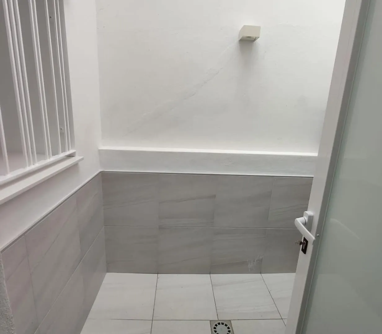 Carihuela Home 托雷莫利诺斯